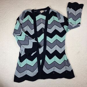 Teaberry Blue,Gray And White Chevron Cardigan Sweater Size Large